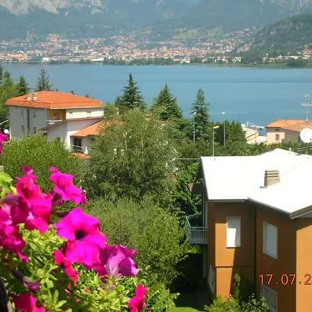 Ai Due Vecchi Ulivi Bed & Breakfast 3*