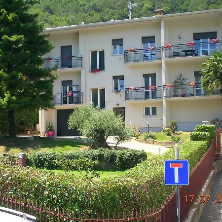 Bed & Breakfast Ai Due Vecchi Ulivi 3*
